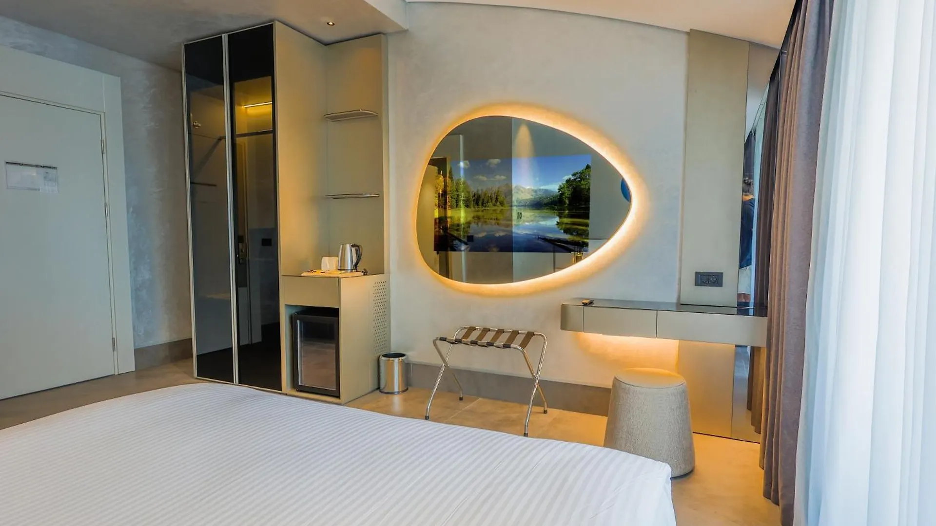 Four Hills Hotel Antalya