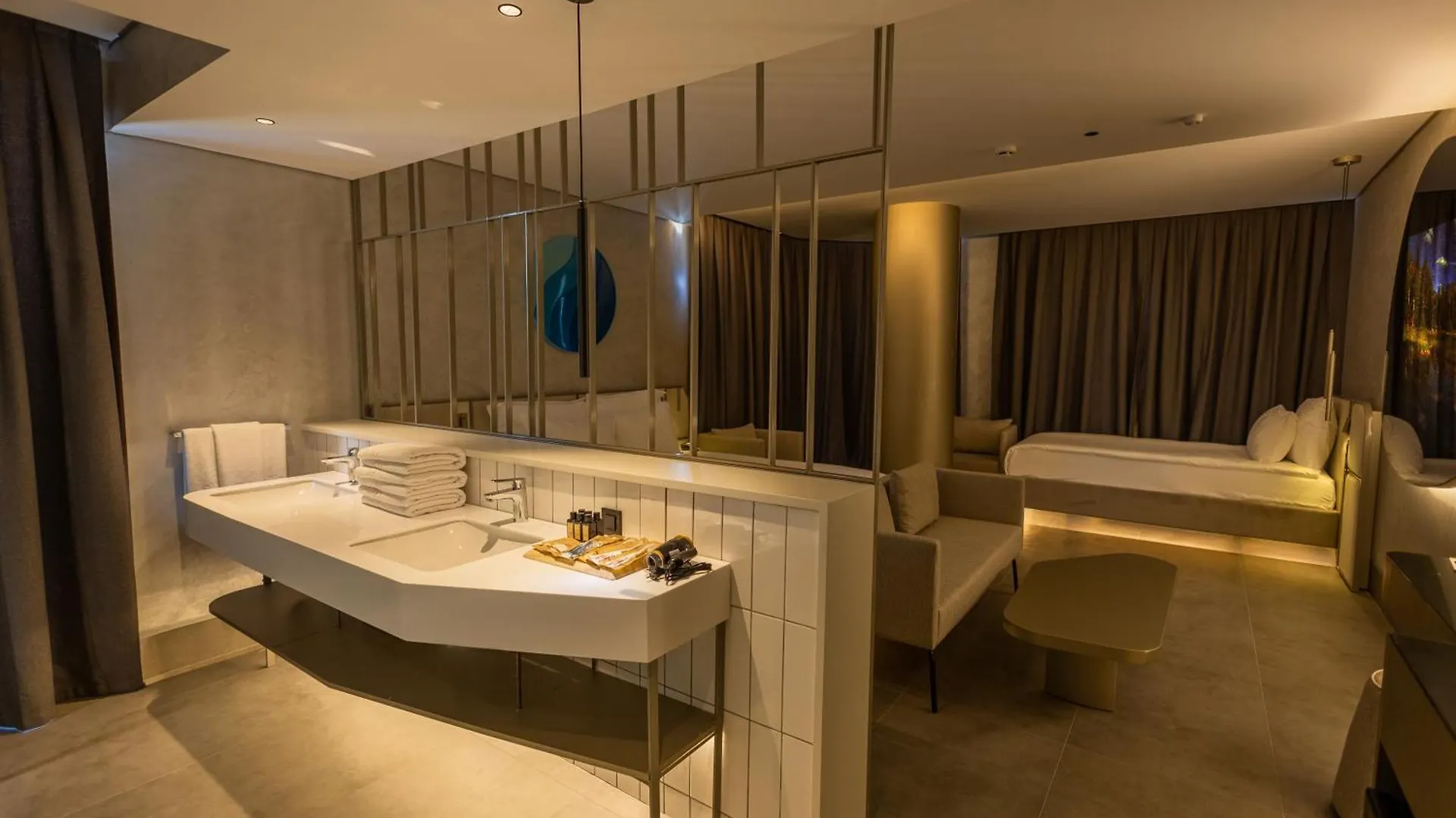Four Hills Hotel Antalia 3*,